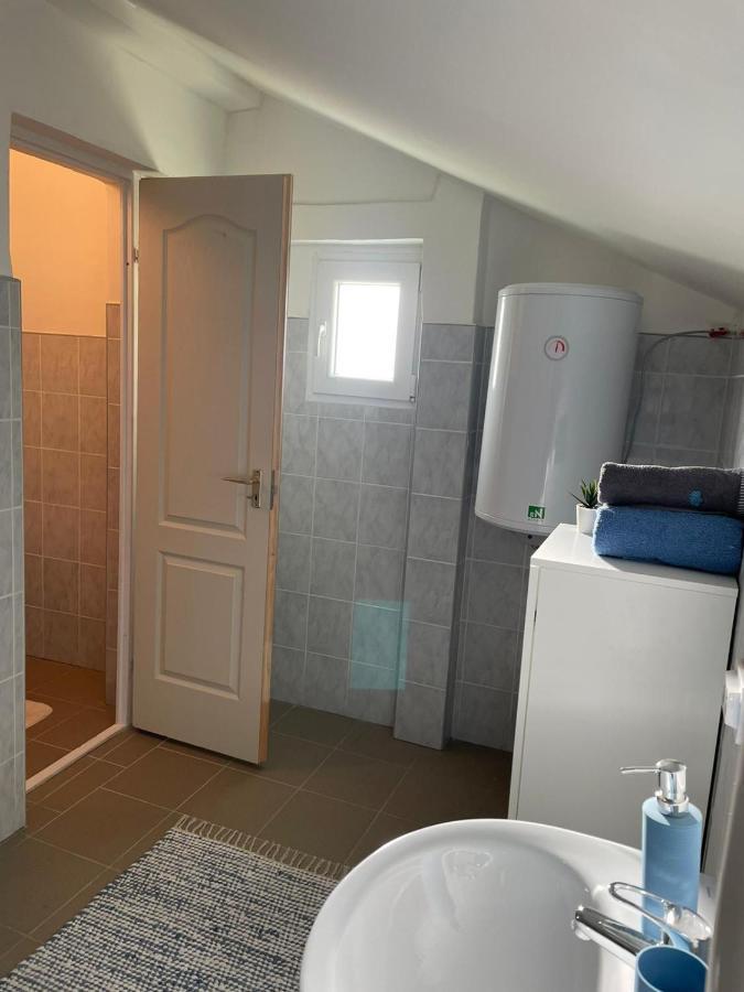 Het Hongaarse Wijnhuis Mohács Esterno foto